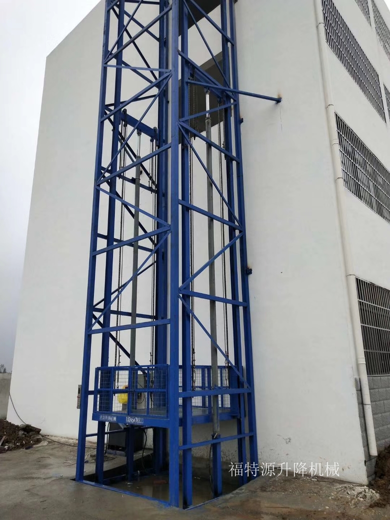 室外導軌式升降機 室外導軌式升降機